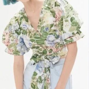 Urban Outfitters Floral Cropped Blouse